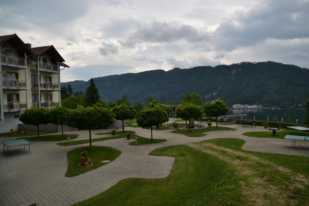 Panoramablickhotel - Lakeview Apartments Annenheim Exterior foto